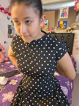 Milkdulce1's Webcam Show