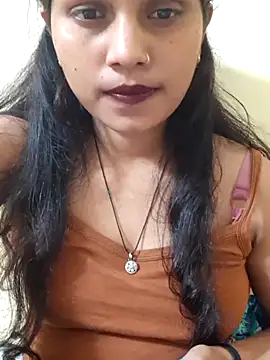 Hug_Mee's Webcam Show