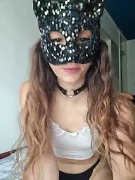 CumonLuna's Live XXX Chat