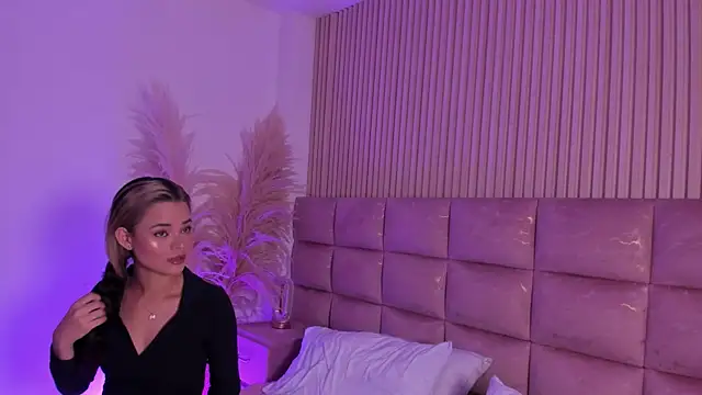 HannaRhodes 现场XXX聊天