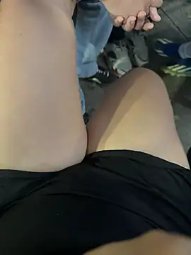 Colibri_xxx 现场性爱视讯表演