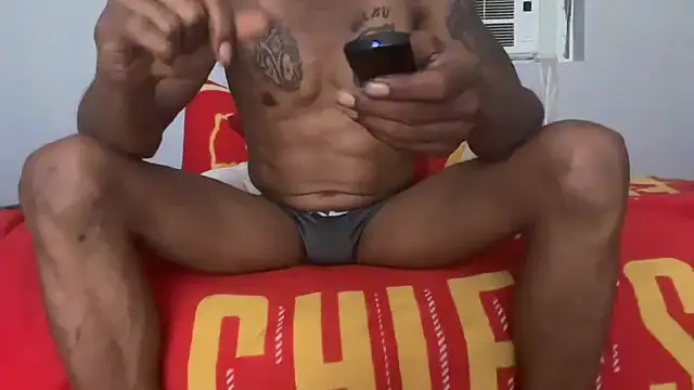 MatureFit_BBC 现场性爱视讯表演