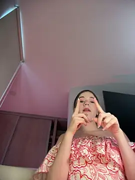 NicoleCut's Webcam Show