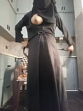 Aafreen_36's Live XXX Chat