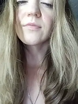 KattyLuuu's Live XXX Chat