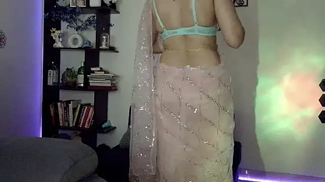 Aaranya_'s Webcam Show