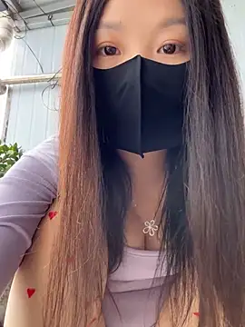 Aiss-niang 现场性爱视讯表演