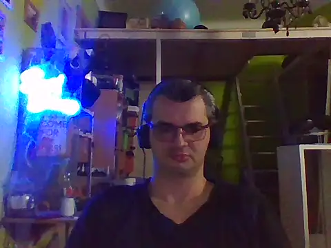 stary-w-kalesonach's Webcam Show