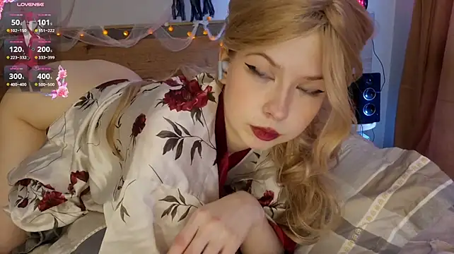 LynetHakes' Webcam Show