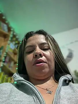 Ariana-07's Webcam Show