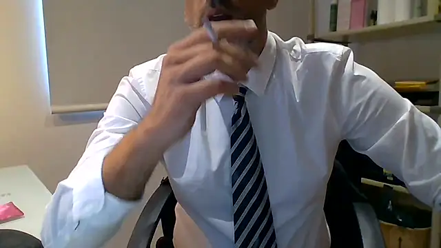 66MA69's Webcam Show