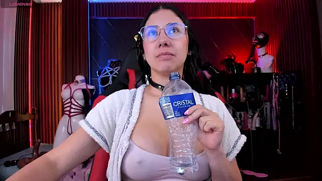 XiaQueen's Webcam Show