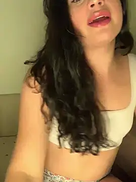 jessiebuny 现场性爱视讯表演