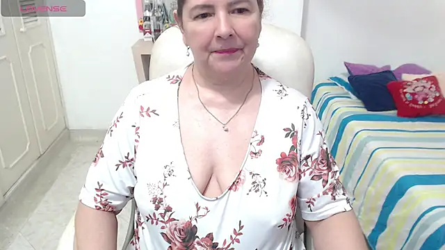leonela_69's Live XXX Chat