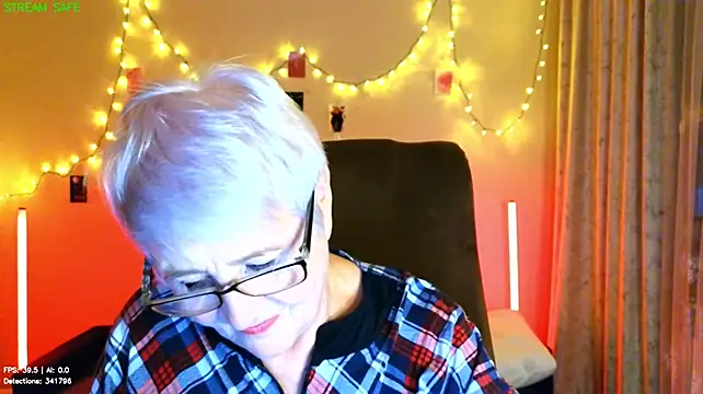 Sandra_Snowflake's Webcam Show