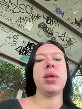 AlishaOfThorns' Live XXX Chat