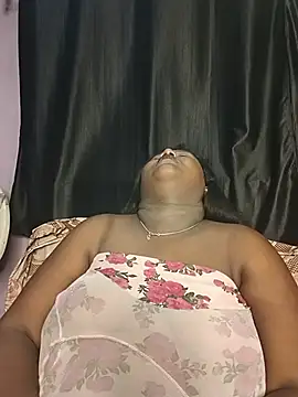 horny_diana's Webcam Show