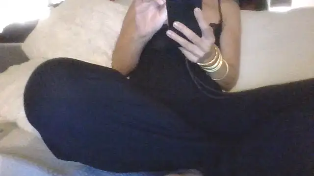 Karinette25's Webcam Show