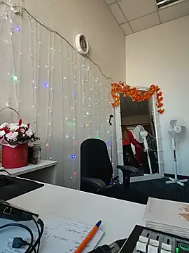 Juicy_PeachLux's Webcam Show