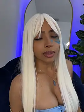 _Emily_Thompson_'s Live XXX Chat