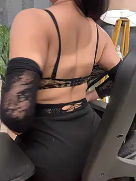 yours_chahat's Webcam Show