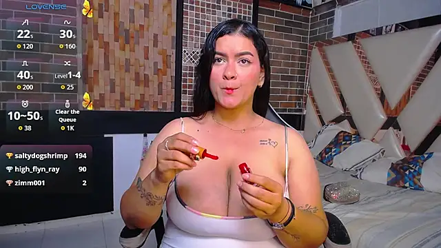 kriss_sweetboobs10's Webcam Show