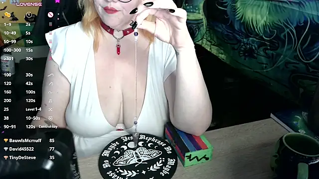 Kinky_Witch's Webcam Show