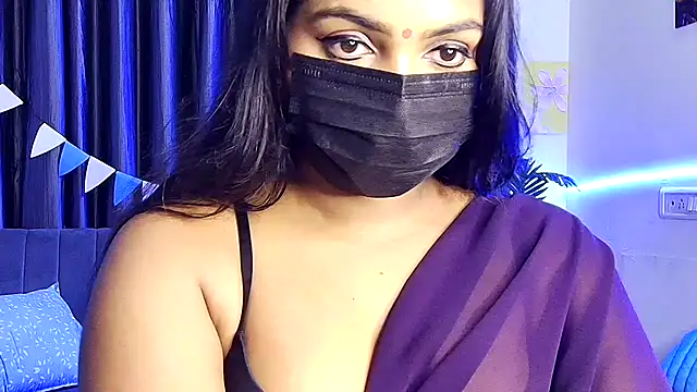 Goddess_niharikaa's Webcam Show