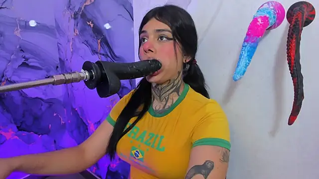 Emily_Evo's Webcam Show