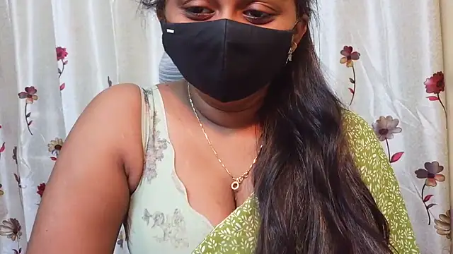 Pavani-Darling's Webcam Show
