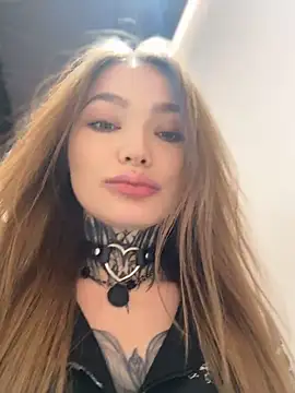 AriWild's Live XXX Chat