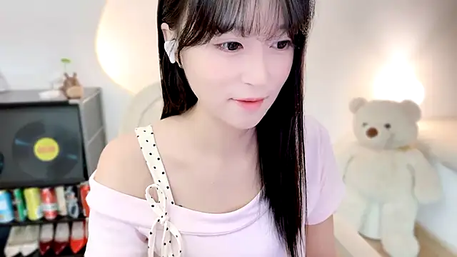 Onechestnut's Live XXX Chat