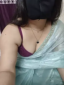 Telugu_Ramya_28F's Live XXX Chat