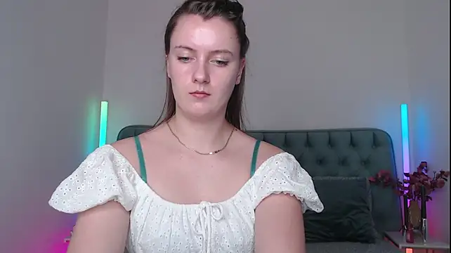 Blush_flowwer's Live XXX Chat