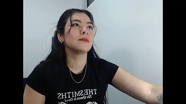 EloiseJun's Live XXX Chat