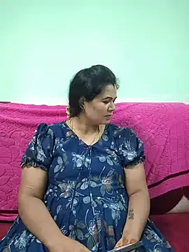tamilaruvi 现场性爱视讯表演