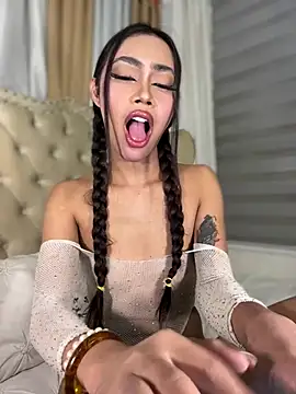 Innocent_yanixx69's Webcam Show