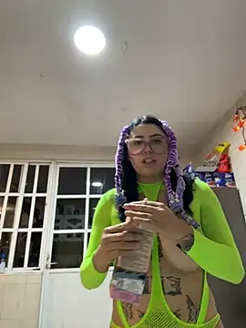 Draculona-666's Webcam Show