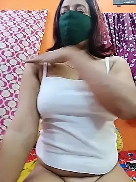 Hotpuja25's Webcam Show