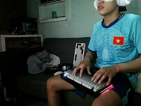 boyhigh1997 现场性爱视讯表演