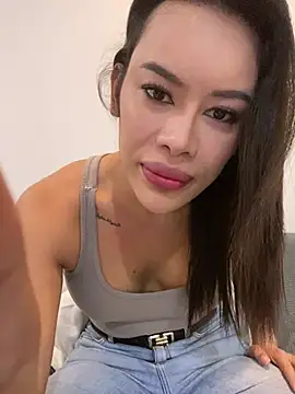 hechanovaa's Webcam Show