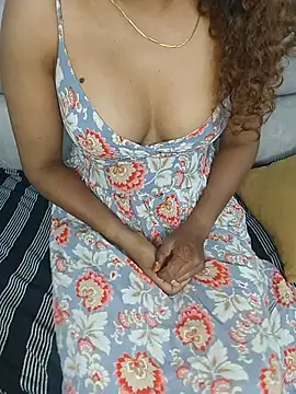 Tamilpallavi 现场性爱视讯表演