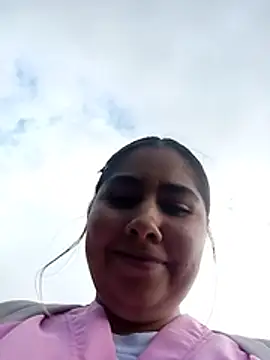 Sofia_Honey1 现场性爱视讯表演