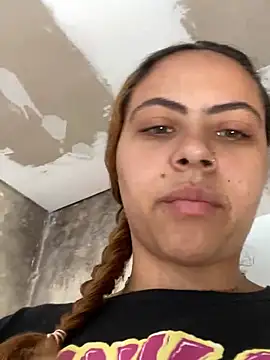 Chloe_Leaozinho's Webcam Show