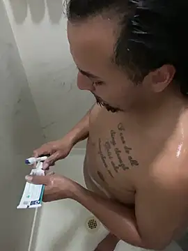 raymond_drainz's Webcam Show