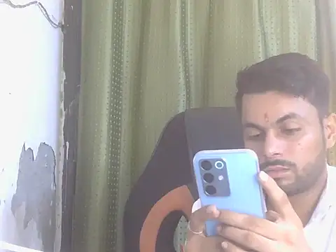 Stubborndesiboy's Webcam Show