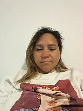 LauraReeves' Live XXX Chat