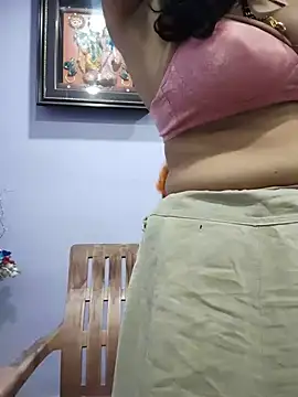 Lucky_baby26's Webcam Show