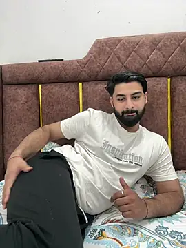 Royalboy_03's Webcam Show