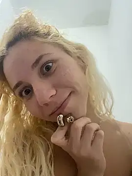 Bruxinha551's Webcam Show